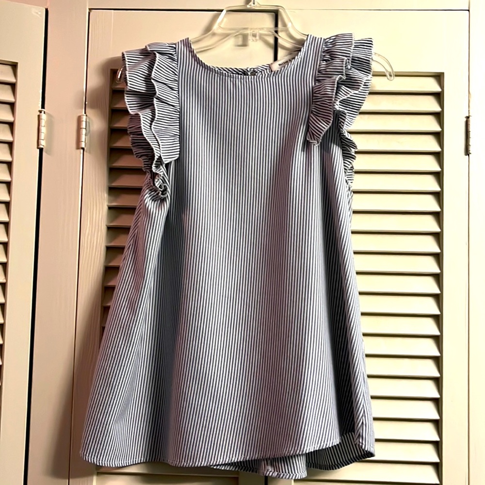 Ruffle sleeve blouse